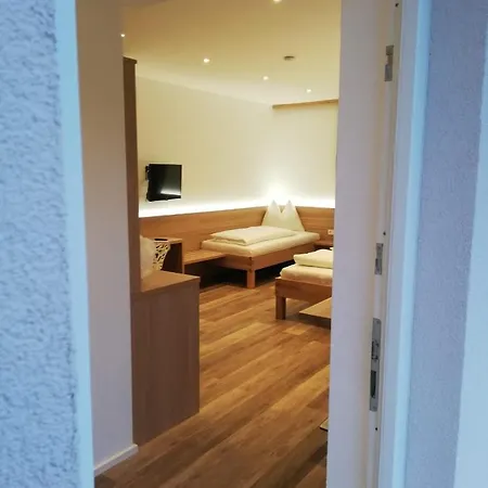 ベッド・アンド・ブレックファスト Floeckner