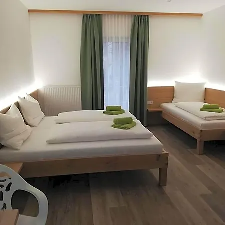 Panzió Floeckner Salzburg