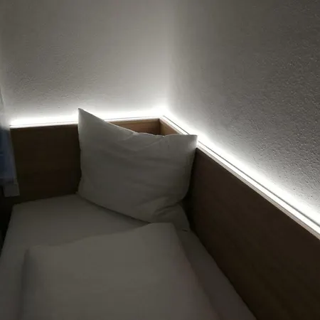 Floeckner Nocleg ze śniadaniem 3*