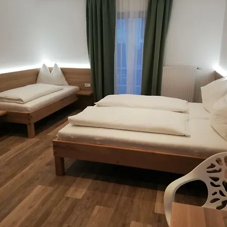 Nocleg ze śniadaniem Floeckner 3*