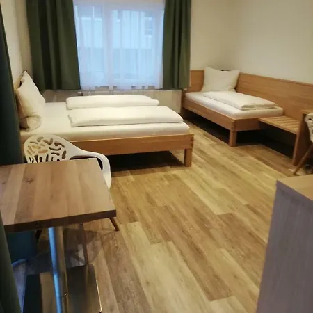 Nocleg ze śniadaniem Floeckner 3*