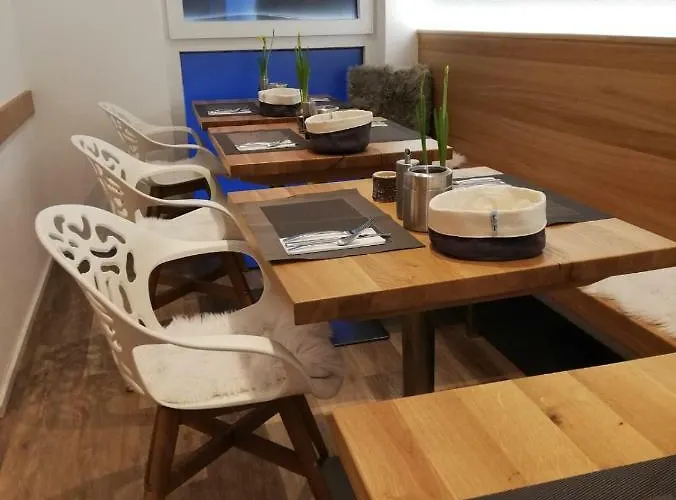 Floeckner ベッド・アンド・ブレックファスト 3*