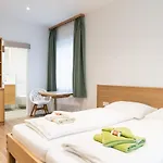 Bed & Breakfast Floeckner B&B