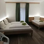 Floeckner B&B Bed & Breakfast Salzburg