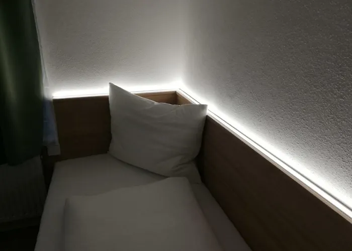 Floeckner B&B Bed & Breakfast 3*